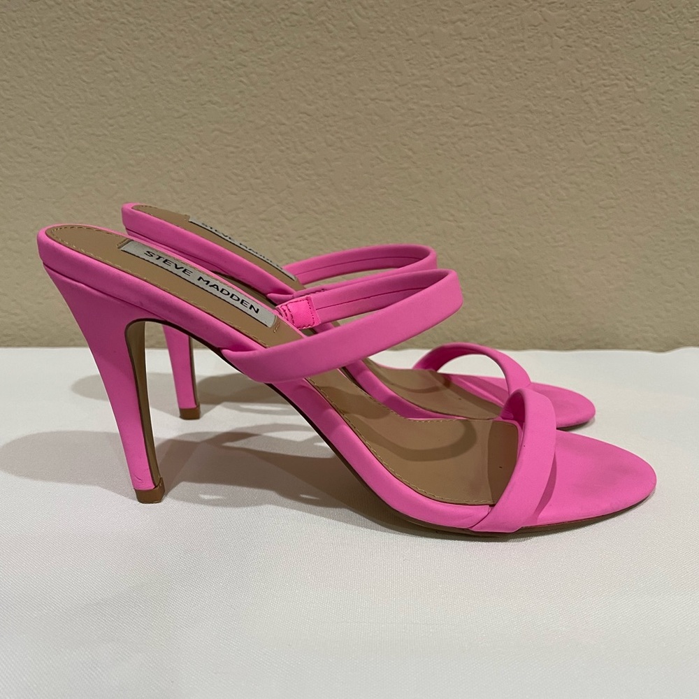 Steve Madden neon pink sandals